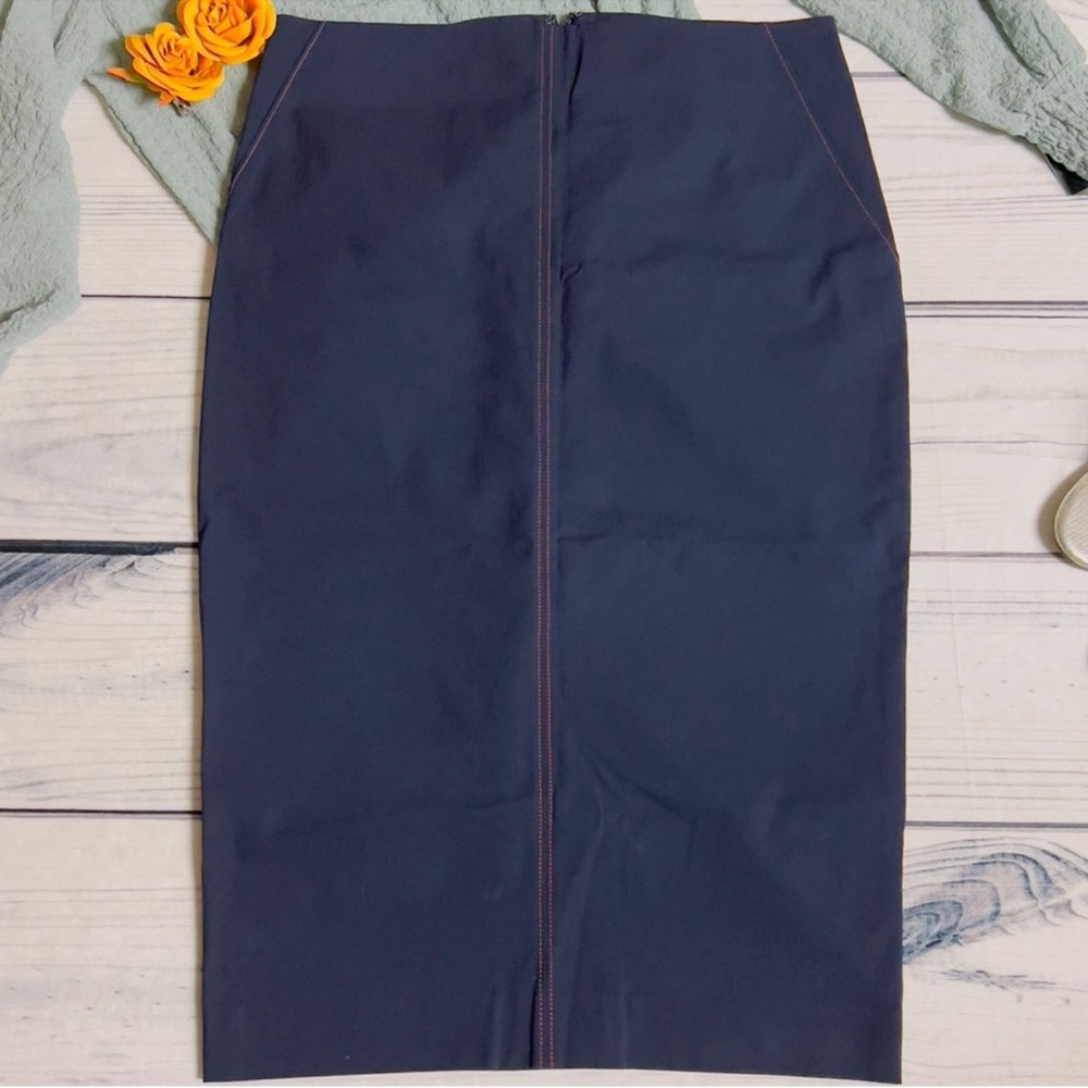 The Limited Exact Stretch Pencil Skirt, size 6 Tall, Navy Blue